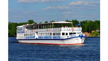 Выпускной на теплоходе с  банкетом и развлекательной программой от 17 500 р.