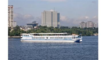 Выпускной на теплоходе с  банкетом и развлекательной программой от 11 000 руб