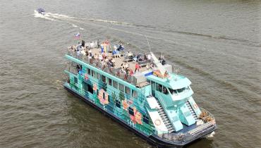 теплоход Персей