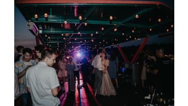 Выпускной на теплоходе с  банкетом и развлекательной программой от 11 000 руб