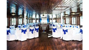 теплоход Стрельна