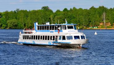 Теплоход Фалькон