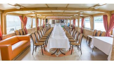 Классический Выпускной 2022 на теплоходе с банкетом