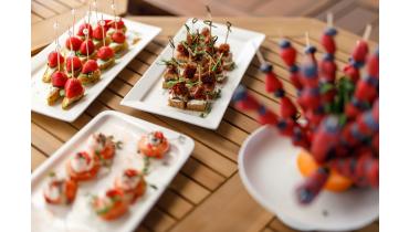 Классический Выпускной 2022 на теплоходе с банкетом