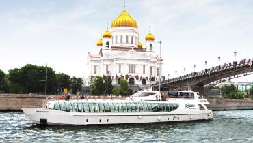 Яхта Рэдиссон стандарт