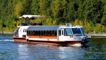 Теплоход Светоч