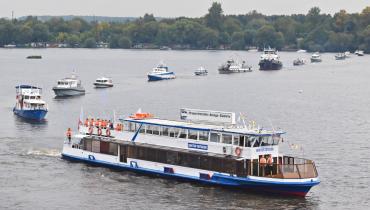 Теплоход Виктор Потапов