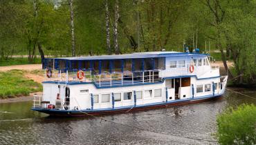 Теплоход Позитив