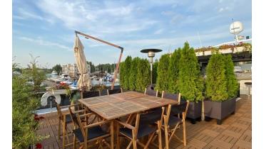 Теплоход на 10 человек Теплоход на 10 человек