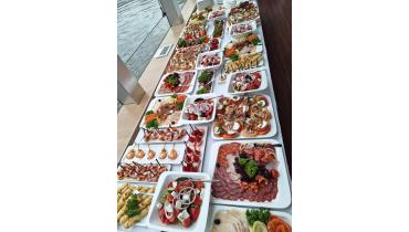 Выпускной на теплоходе с  банкетом и развлекательной программой от 11 000 руб