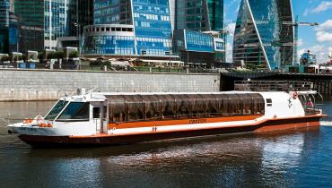 Теплоход Светоч