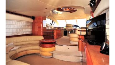 Теплоход на 10 человек Теплоход на 10 человек