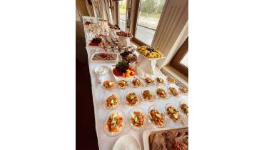 Теплоход на 50 человек