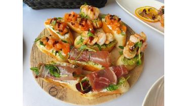 Теплоход на 15 человек