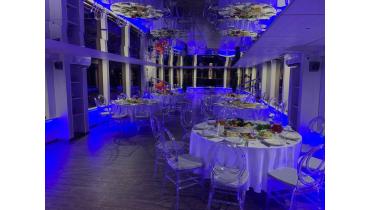 Теплоход на 15 человек