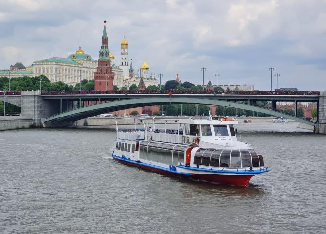 Прогулка на теплоходе