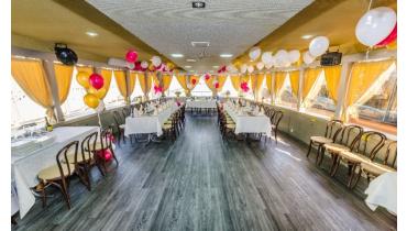 Выпускной на теплоходе с  банкетом и развлекательной программой от 11 000 руб Выпускной на теплоходе с  банкетом и развлекательной программой от 11 000 руб