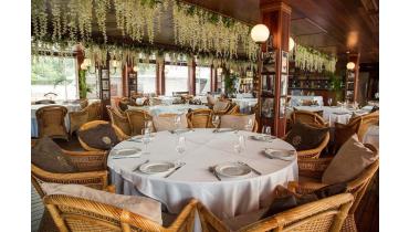 Выпускной на теплоходе с  банкетом и развлекательной программой от 17 500 р.