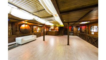 Выпускной на теплоходе с  банкетом и развлекательной программой от 11 000 руб