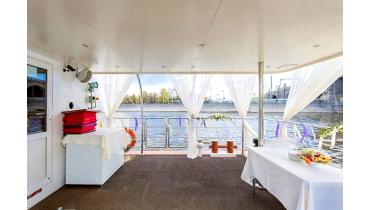 Классический Выпускной 2022 на теплоходе с банкетом