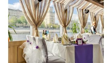 Выпускной на теплоходе с  банкетом и развлекательной программой от 11 000 руб