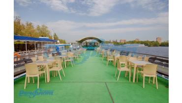 Теплоход на 150 человек Теплоход на 150 человек