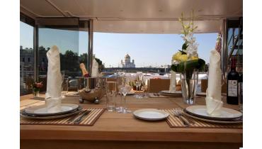 Теплоход на 20 человек